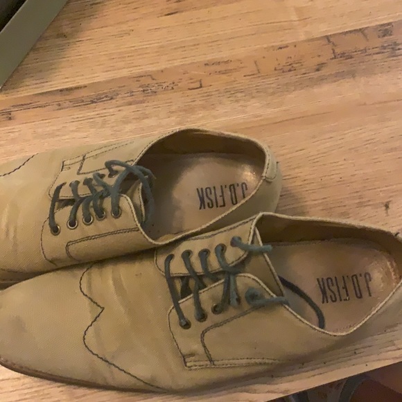 JD Fisk. Tan oxfords. - Picture 2 of 3